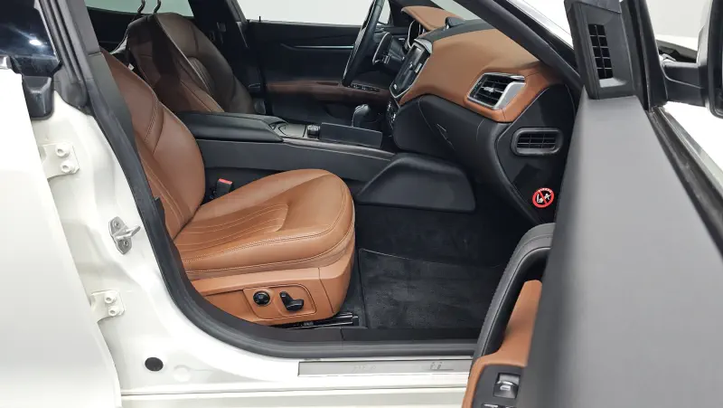 Maserati Ghibli