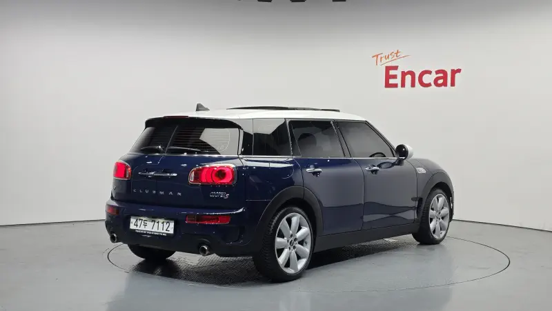 MINI Clubman