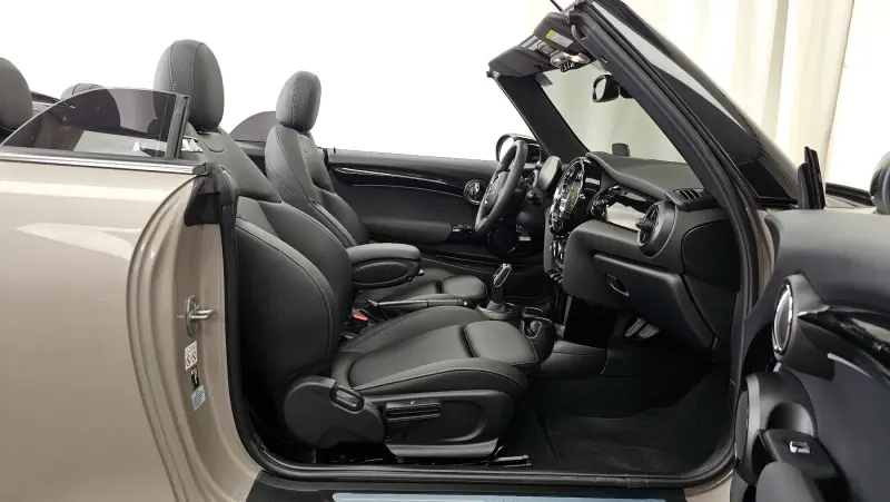 MINI Cabrio