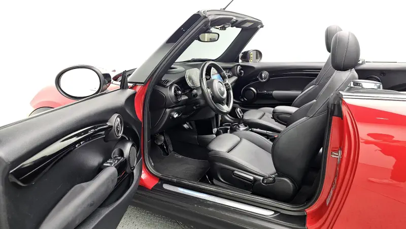 MINI Cabrio
