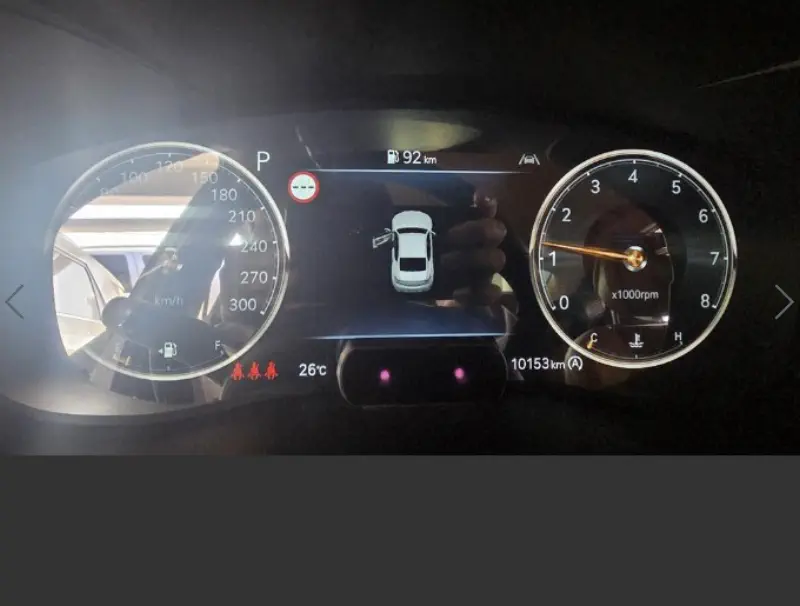 Genesis G70