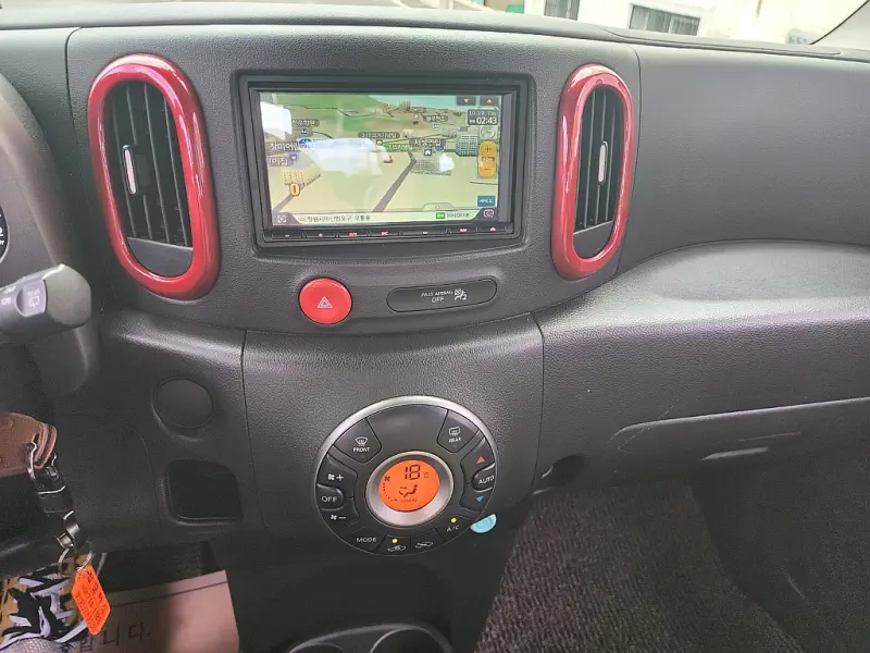 Nissan Cube