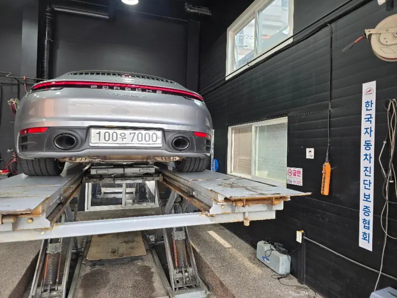 Porsche 911