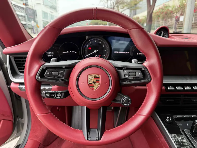 Porsche 911