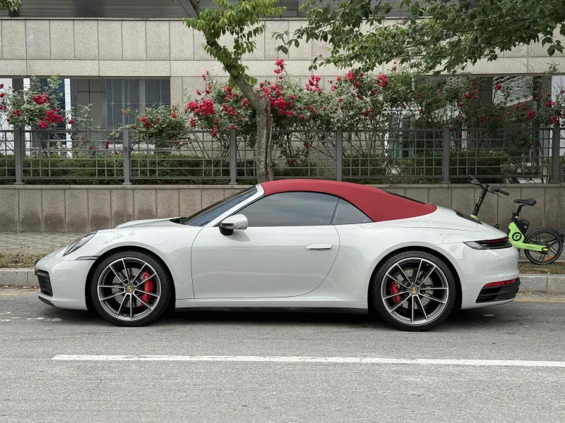 Porsche 911