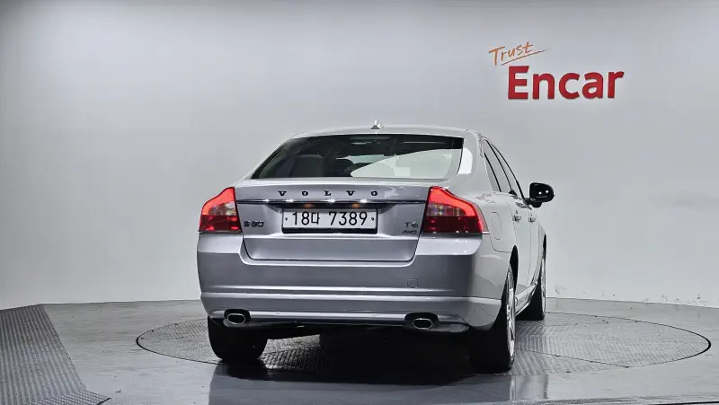 Volvo S80