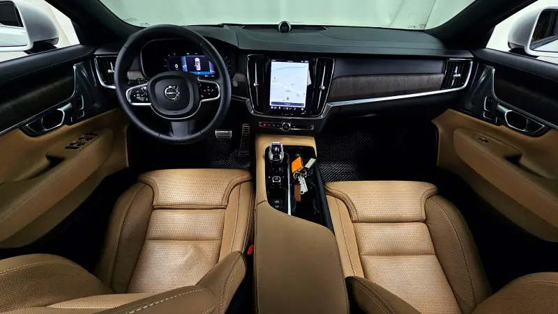 Volvo S90
