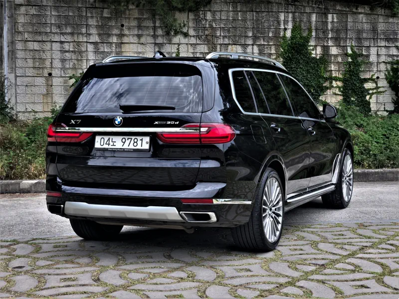 BMW X7