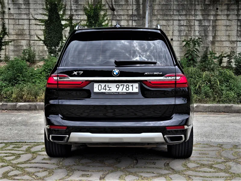 BMW X7