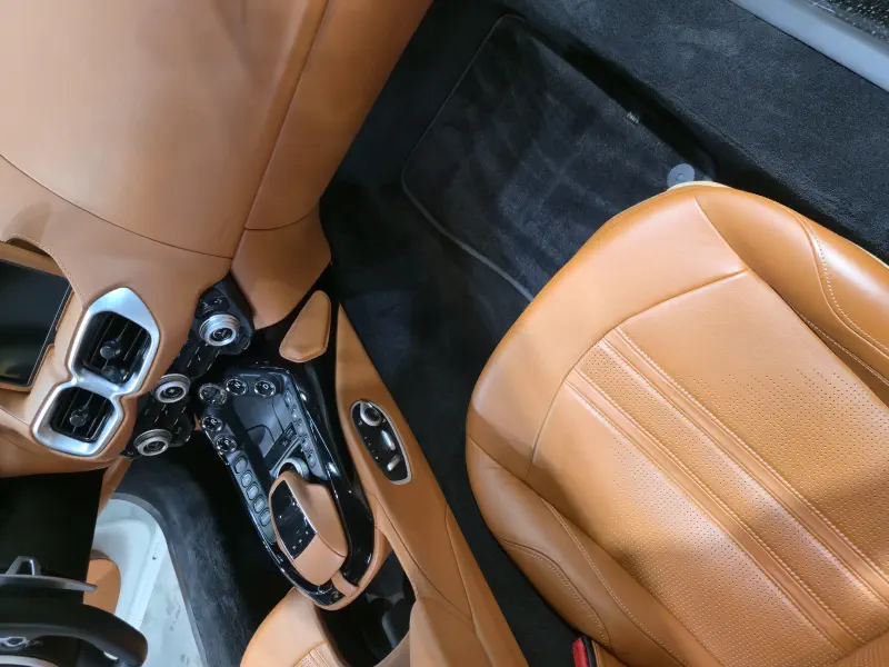 Aston Martin Vantage