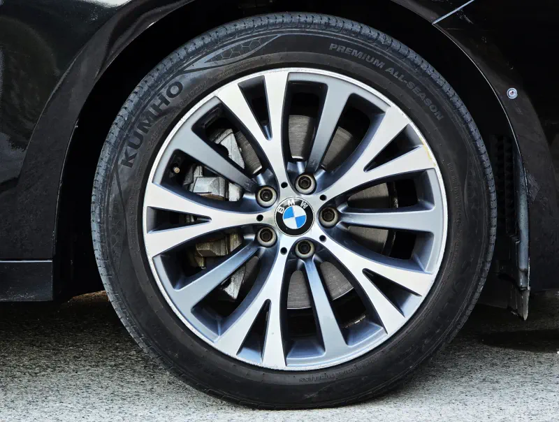 BMW 5-Series Gran Turismo