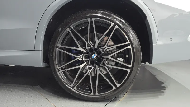BMW X5M