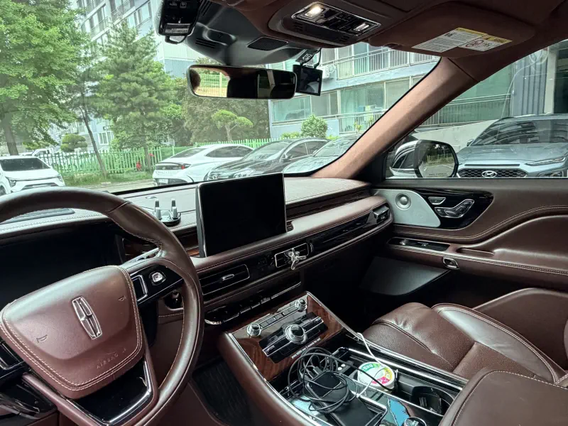 Lincoln Aviator