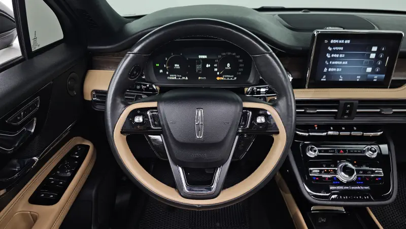 Lincoln Corsair