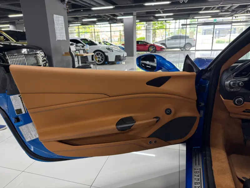Ferrari 488