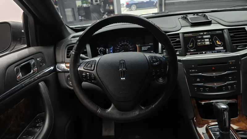 Lincoln MKS