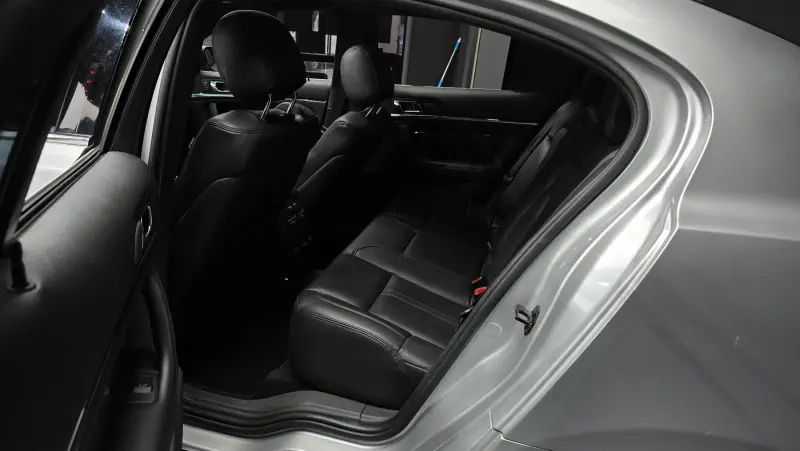 Lincoln MKS