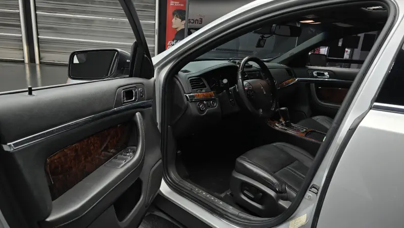 Lincoln MKS