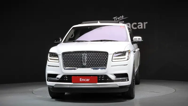 Lincoln Navigator