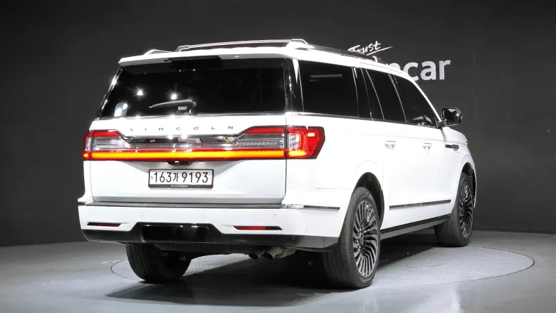 Lincoln Navigator
