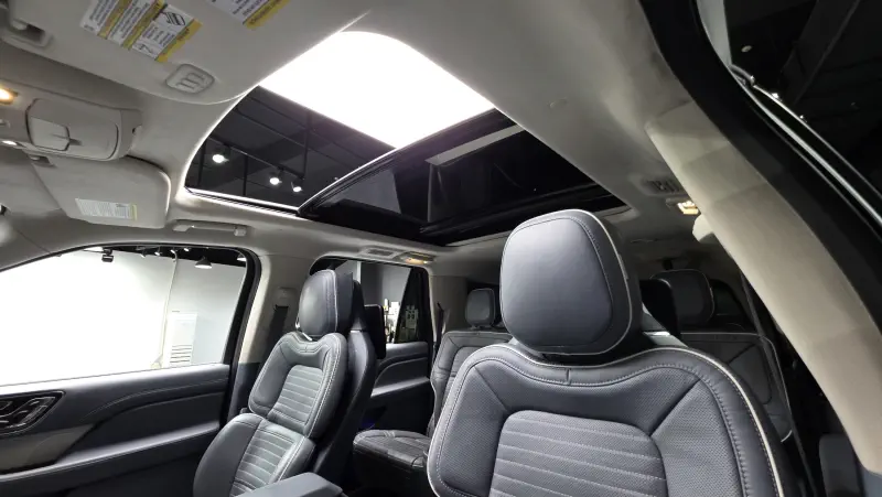 Lincoln Navigator