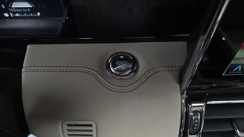 Lincoln Navigator