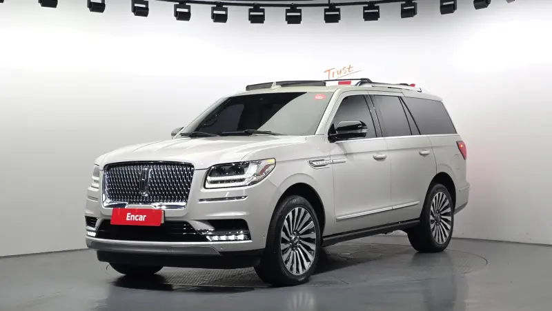 Lincoln Navigator