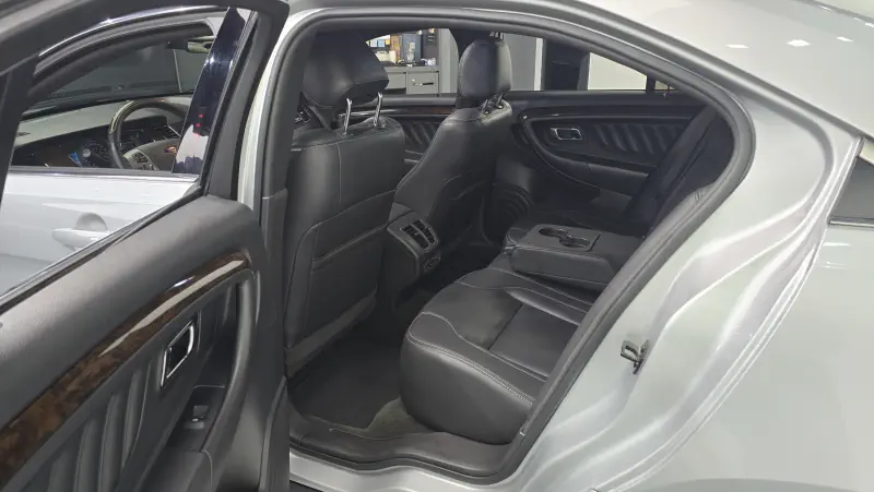 Ford Taurus