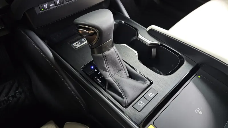 Lexus ES300h