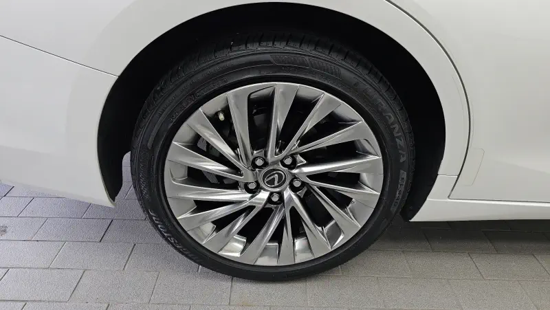 Lexus ES300h