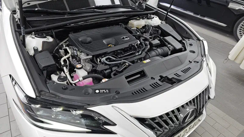 Lexus ES300h