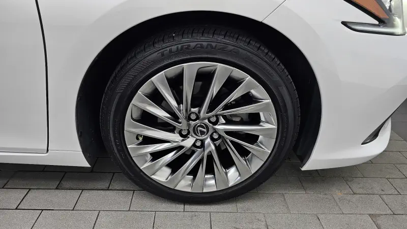 Lexus ES300h