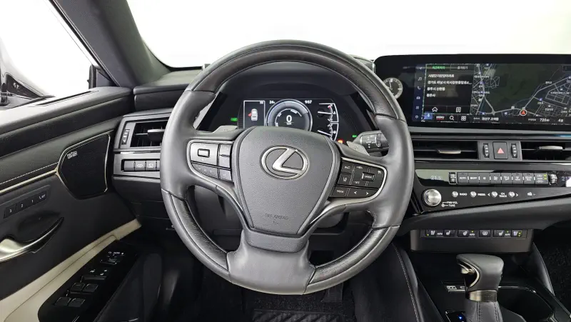 Lexus ES300h