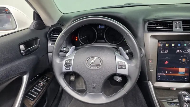 Lexus IS250
