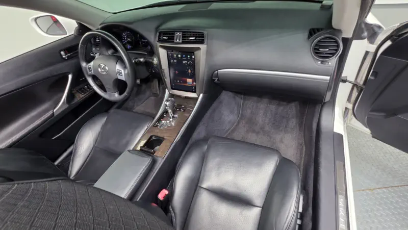 Lexus IS250