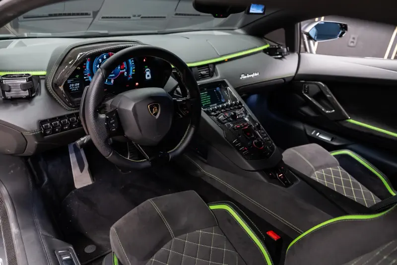 Lamborghini Aventador