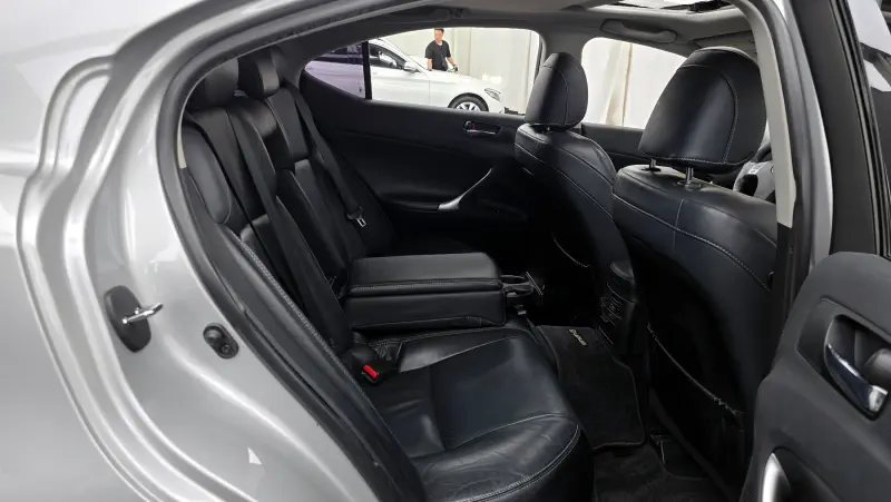 Lexus IS250