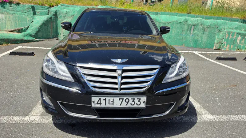 Hyundai Genesis