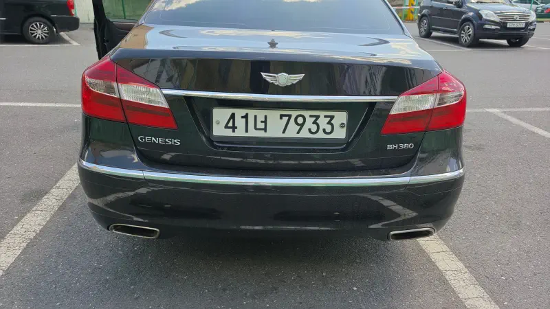Hyundai Genesis