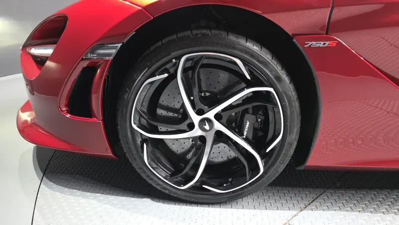 Mclaren 750S