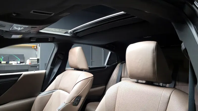 Lexus ES300h