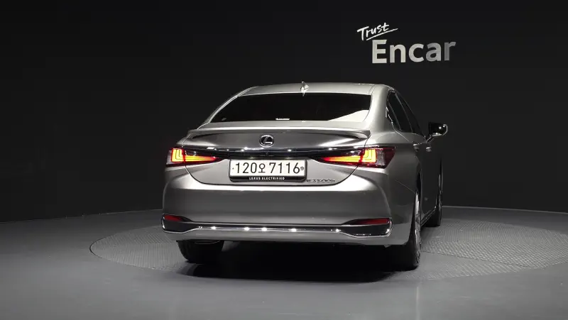 Lexus ES300h