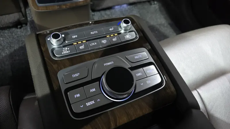 Kia K9