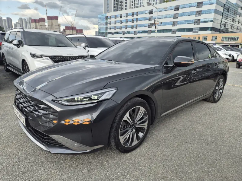 Kia K8