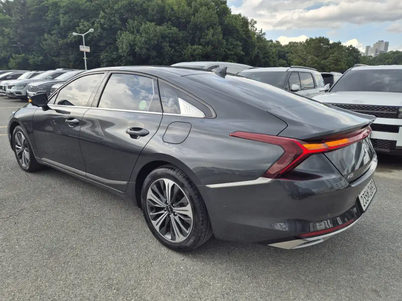 Kia K8