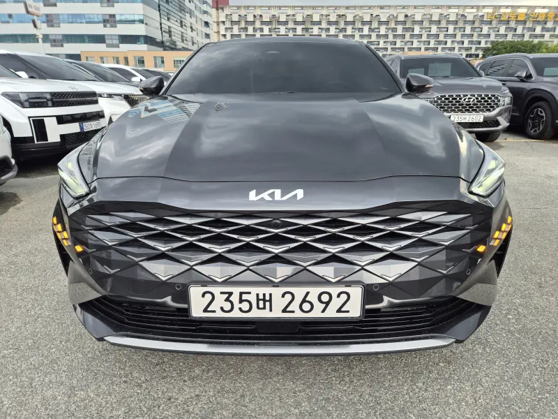 Kia K8