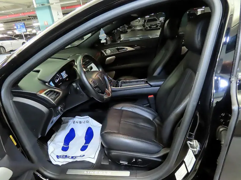 Lincoln Mkz