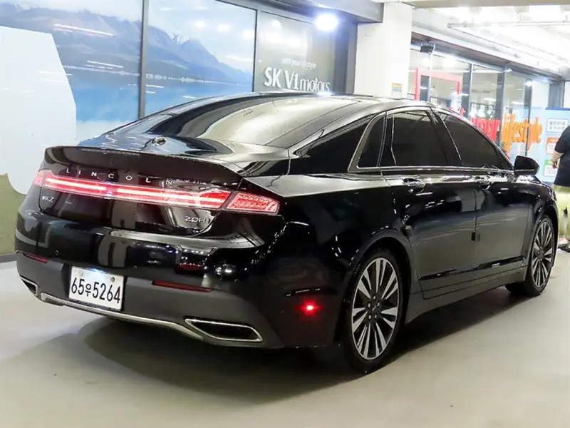 Lincoln Mkz