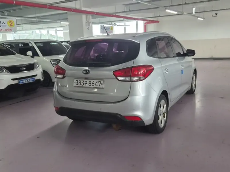 Kia Carens