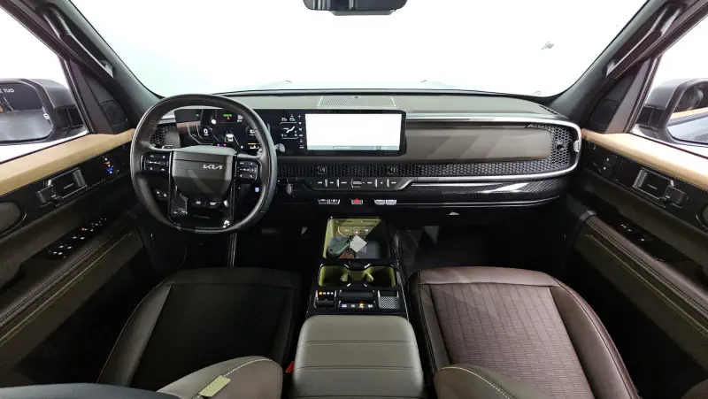 Kia Tasman